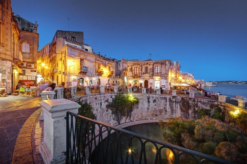 Amuni' Sicily Guest House Syracuse Ngoại thất bức ảnh